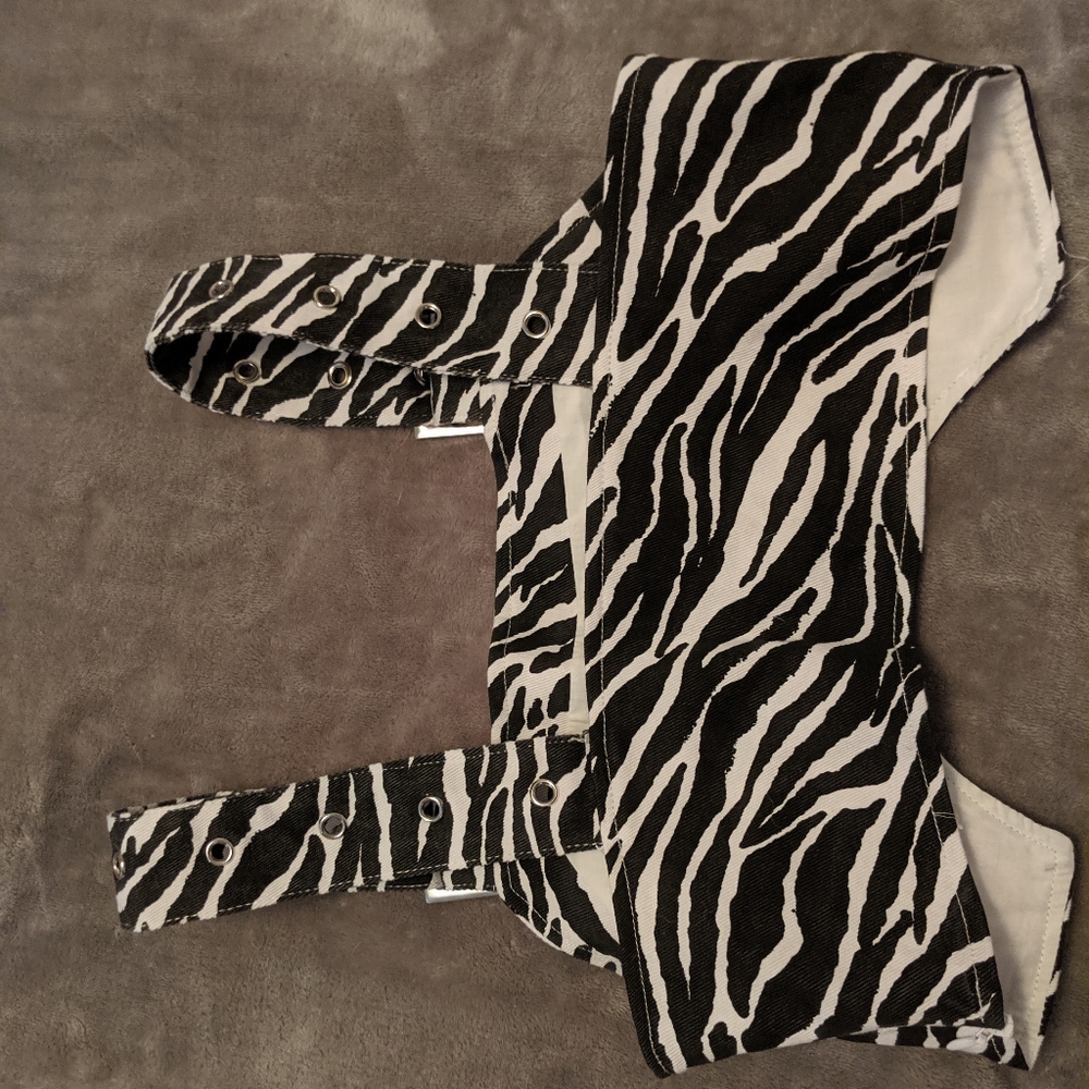 LF Carmar Zebra Crop